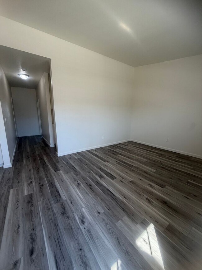 Foto del edificio - Palms Apartments San Marcos 2 bed 2 bath