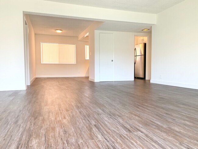 Building Photo - 3772 Lockland Dr