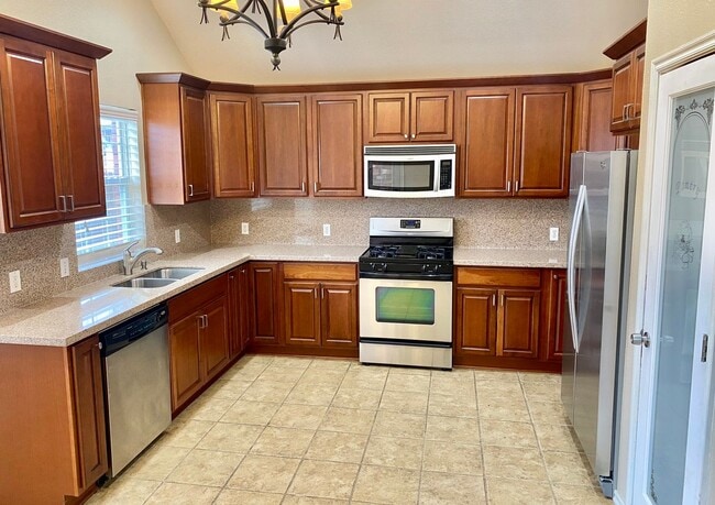 Photo - Wonderful 3 Bed, 2 Bath Home in Moore, OK