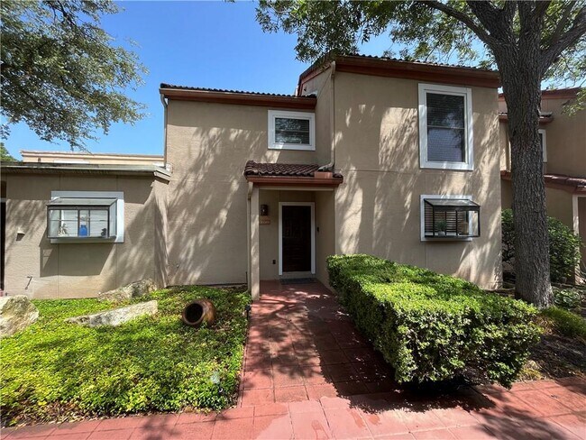 Foto del edificio - 2918 Ranch Rd 620