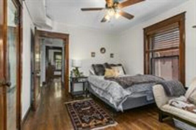 Foto del edificio - 304 W 34th St