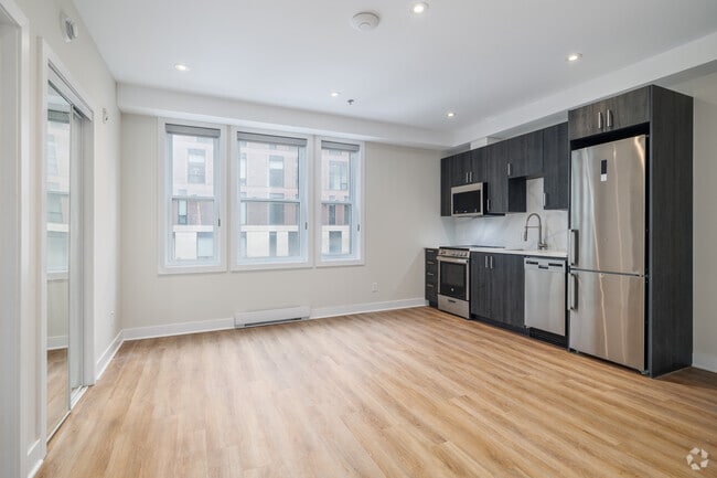 2BR, 1BA - 575SF - Living Room - Saint-Marc