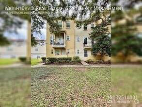 Building Photo - 956 Sombra St