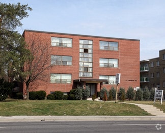 Building Photo - WESTLAW APARTMENTS