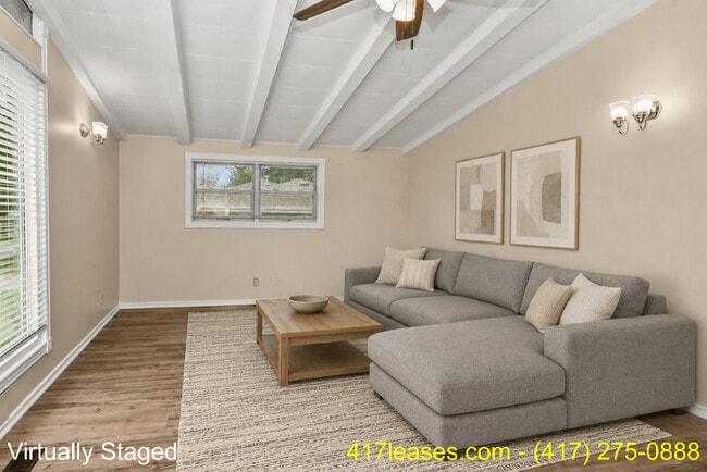 Building Photo - 114 N Maplewood Ave