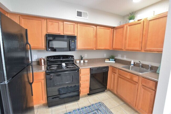 Foto del edificio - 3624 N Goldenrod Rd