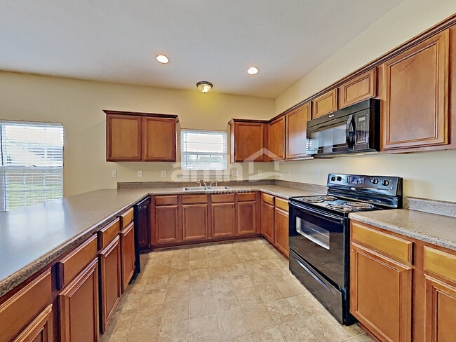 Foto del edificio - 256 Neal Ave