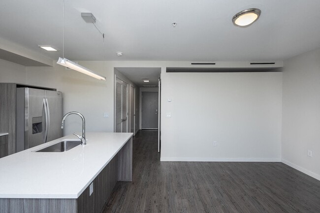 Building Photo - Colewood Apartments