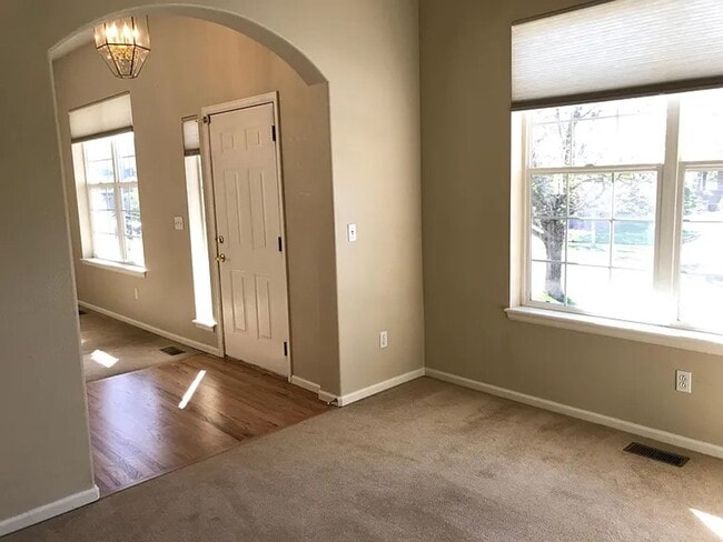 Building Photo - 4285 Nelson Dr