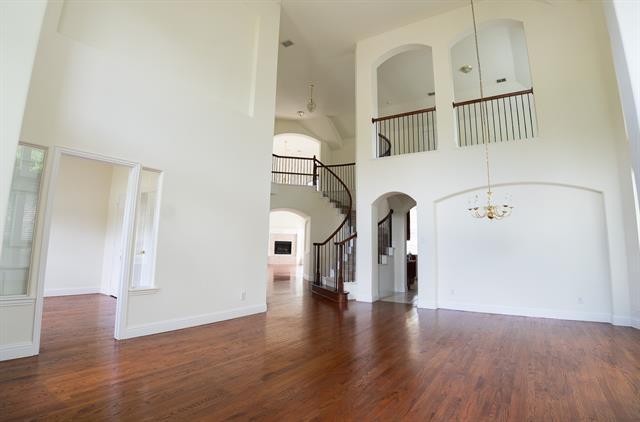 Building Photo - 2610 Chesterfield Rd