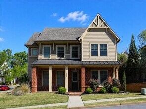 Building Photo - 1035 Birchdale Dr