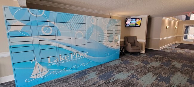 Interior Photo - Lake Place Luxury Apartments & Townhomes