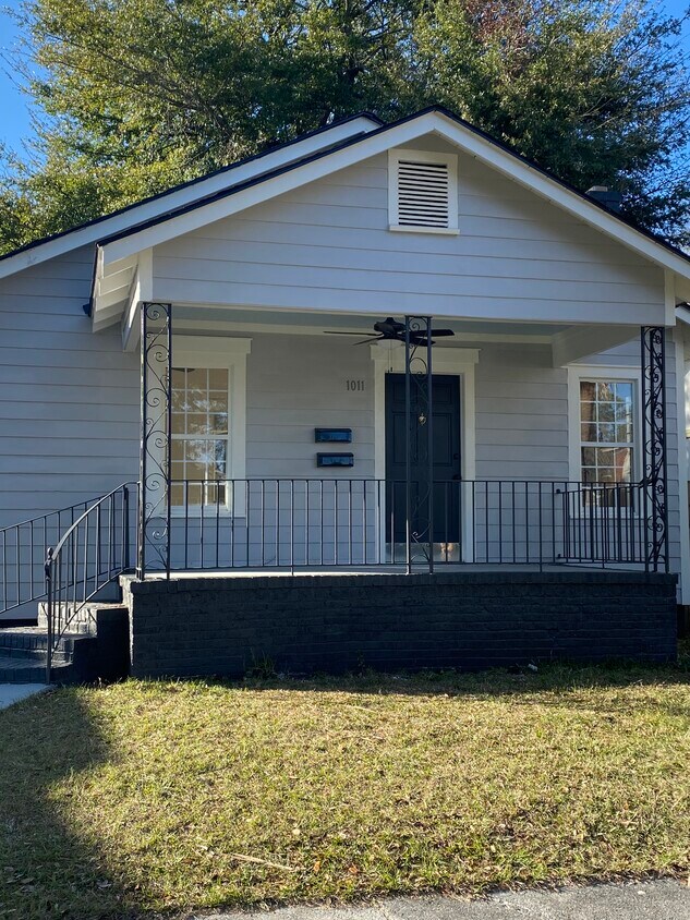 Front of the house - 1011 E 34th St