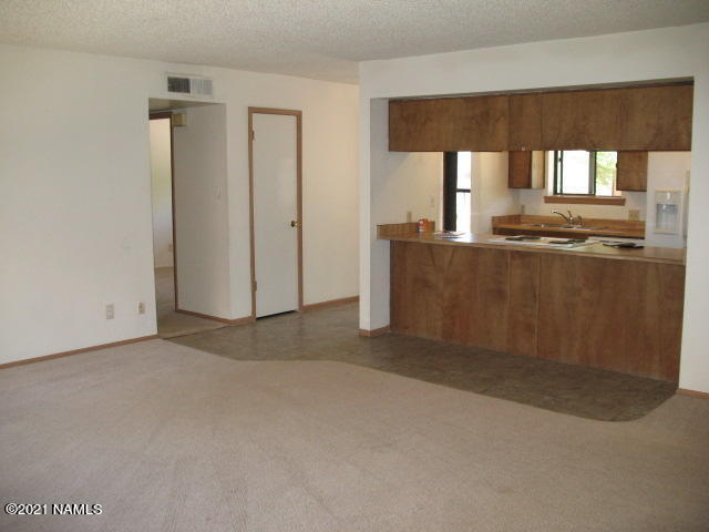 Building Photo - 7 N Aztec St