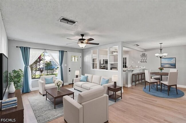 Building Photo - 5556 Memorial Dr
