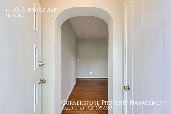 Foto del edificio - 6103 Glenoak Ave