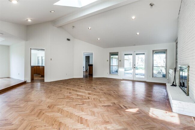 Building Photo - 7451 Malabar Ln
