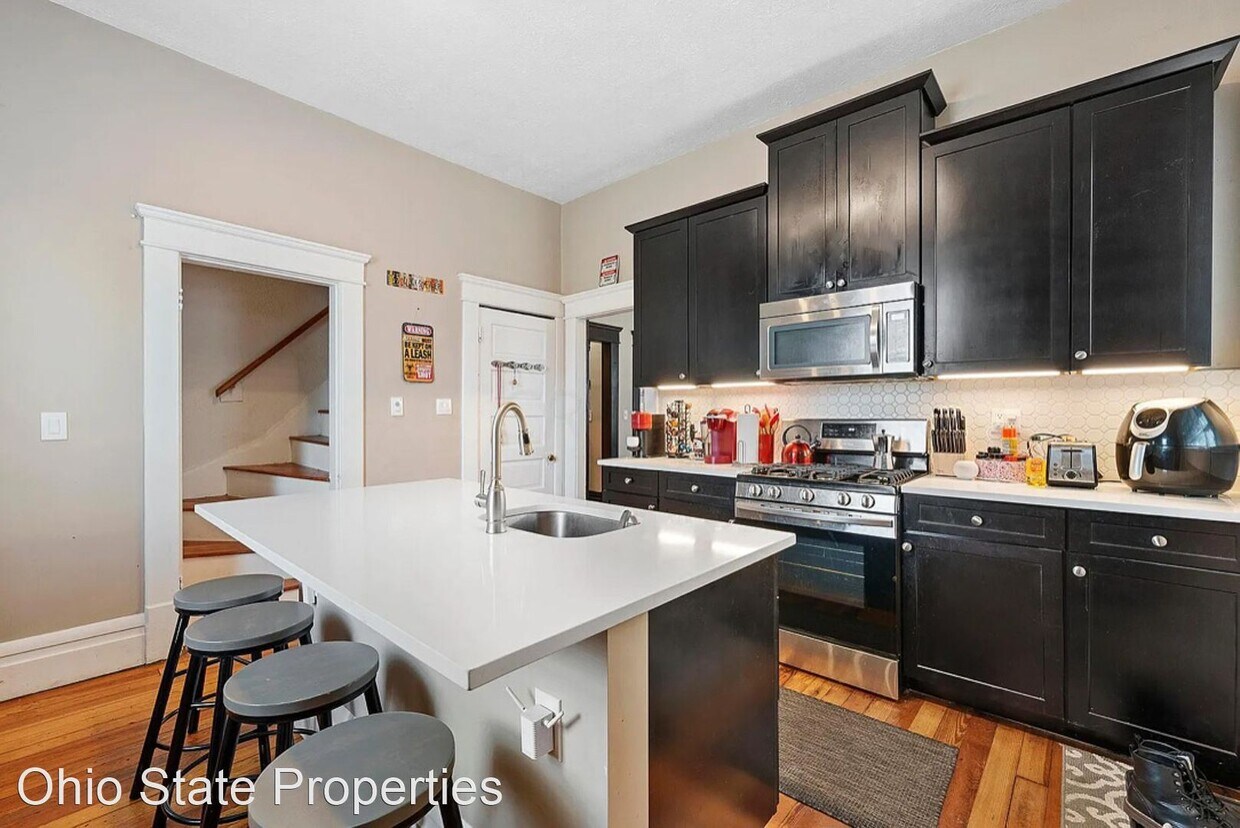 Primary Photo - 5 br, 2 bath House - 1689 North 4th Street