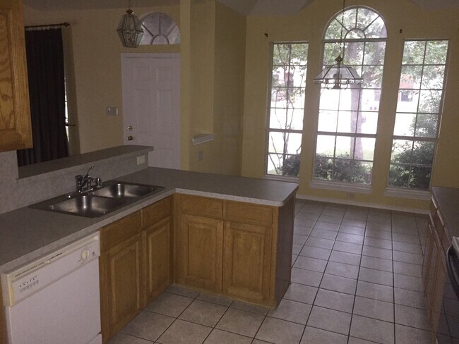Building Photo - AVAILABLE NOW!!! Stunning 3-Bed, 2.5-Bath ...