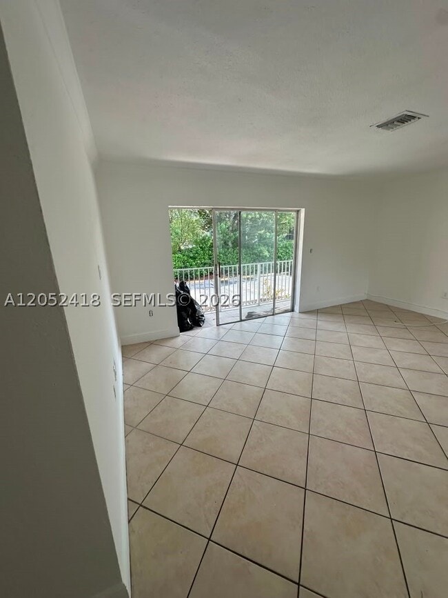 Building Photo - 8601 SW 94th St