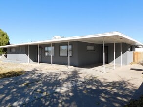 Building Photo - 1309 S Silver Ave