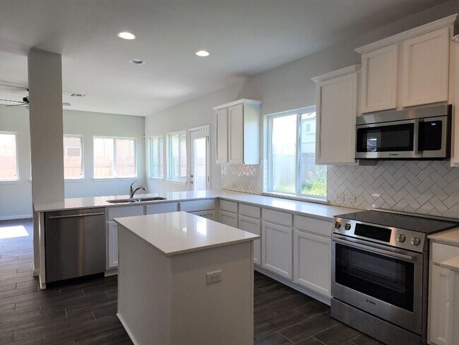 Building Photo - 9908 Dalliance Ln