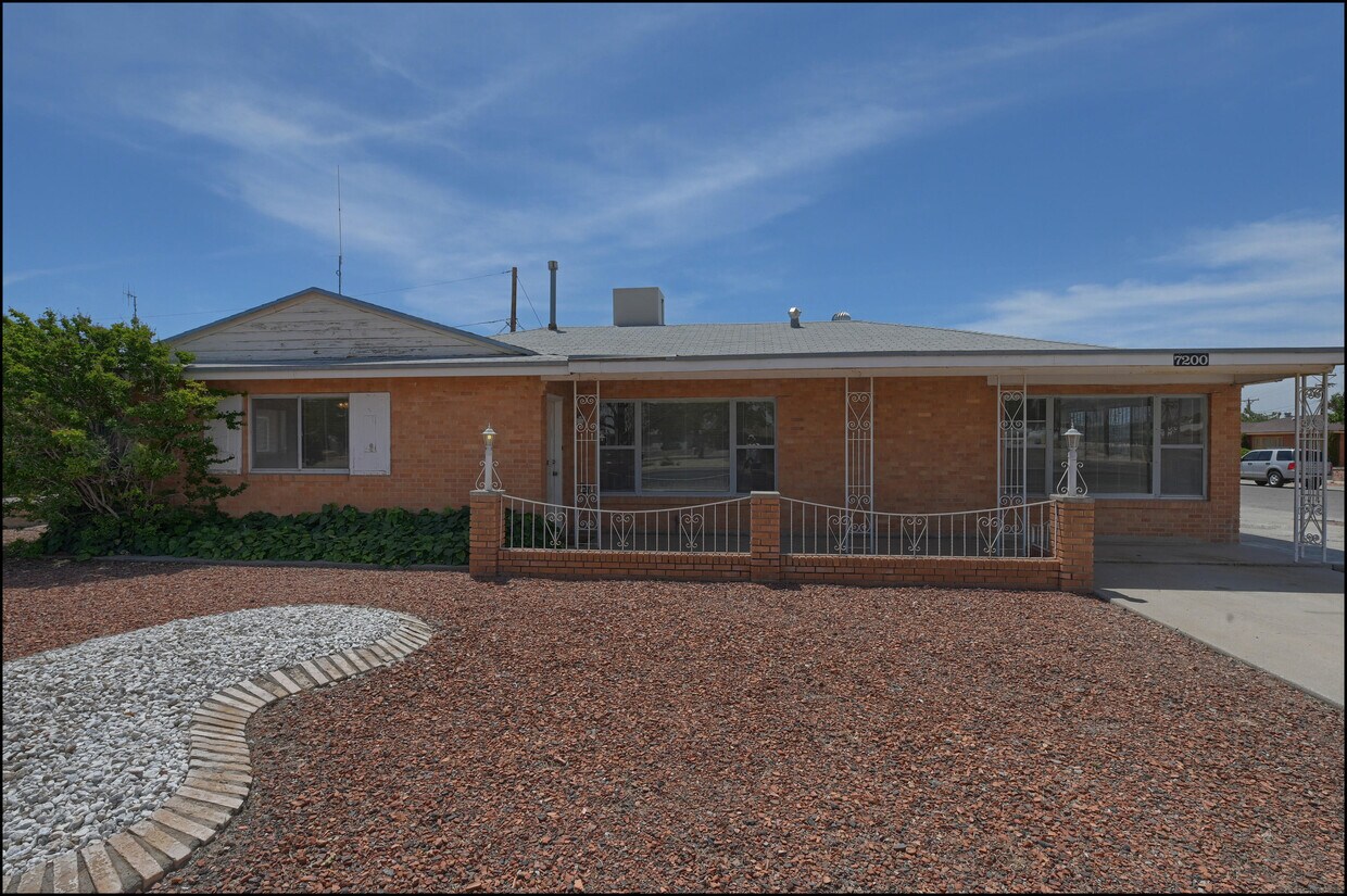 7200 Edgemere Blvd, El Paso, TX 79925 House for Rent in El Paso, TX