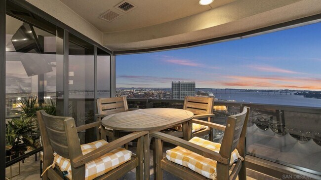 Building Photo - 200 W Harbor Dr