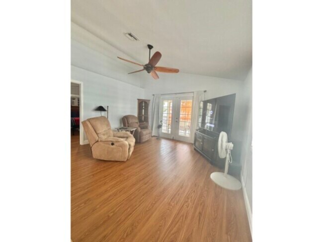Foto del edificio - Available Now! 3 Bedroom, 2 Bath. Furnishe...