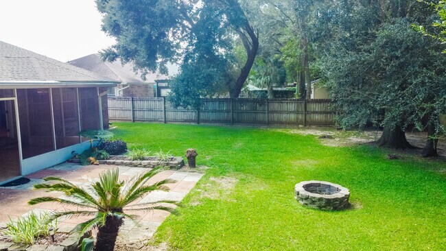 Foto del edificio - 5534 Berrybrook Cir