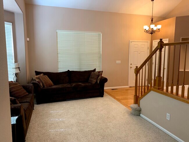 Foto del edificio - 14263 Jared Ct