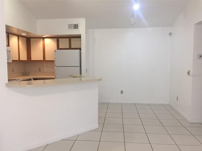 Building Photo - 4528 Commander Dr