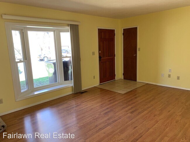 Building Photo - 3 br, 1 bath House - 3103 Sylvan Drive