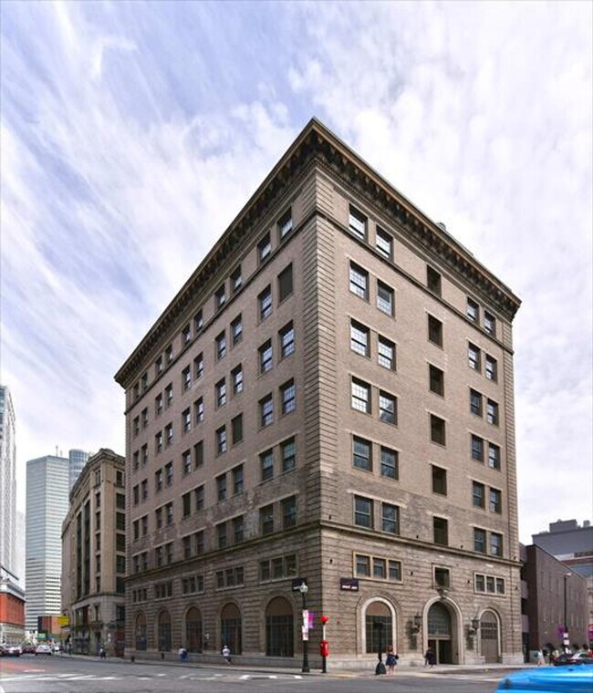Foto del edificio - 8 Harrison Ave