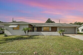 Building Photo - 608 Sacre Coeur Dr