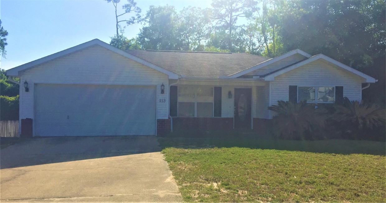 Primary Photo - 113 Ashley Dr