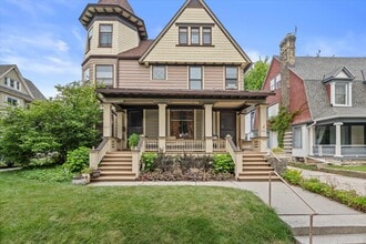 Building Photo - 2581 N Maryland Ave