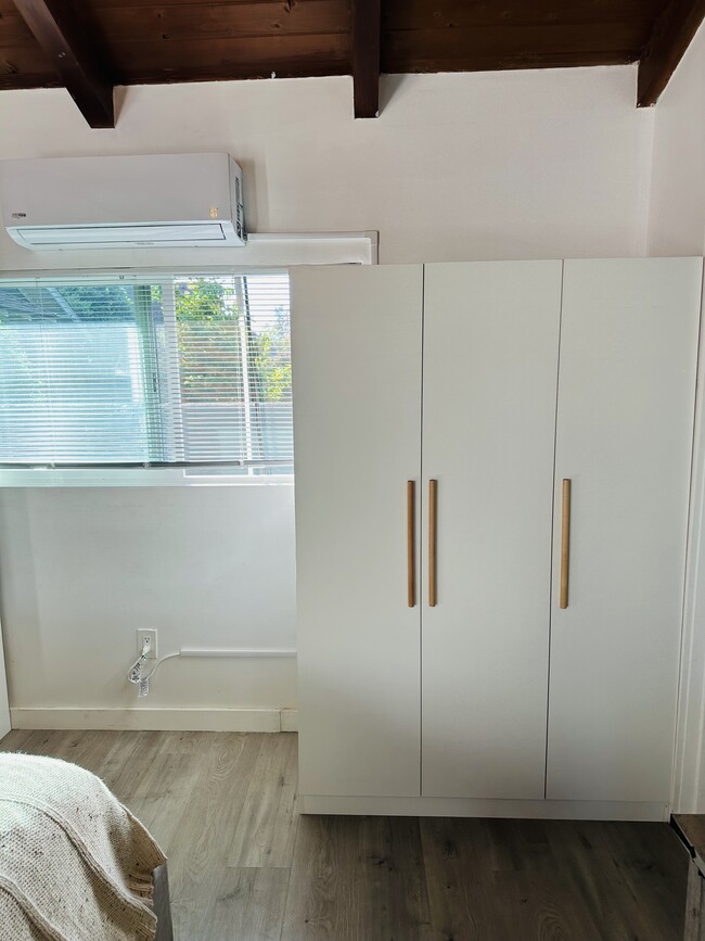 Building Photo - 2707 Cridge St