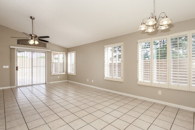 Foto del edificio - 17409 N 20th St