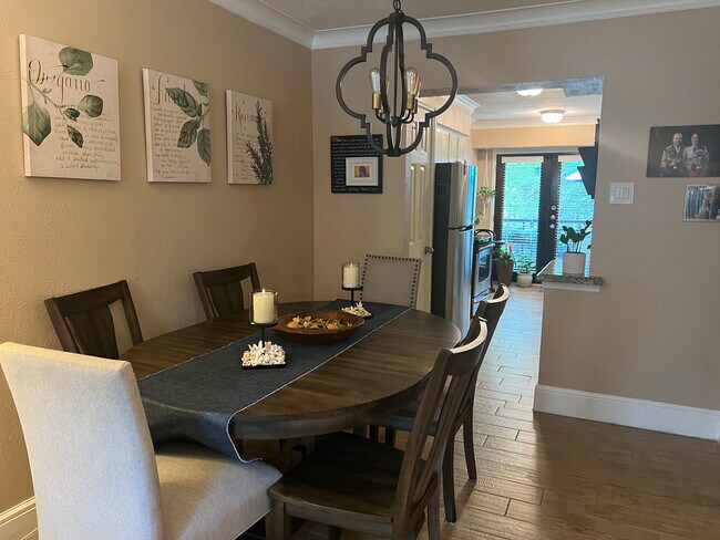 Dining room - 7732 Meadow Rd
