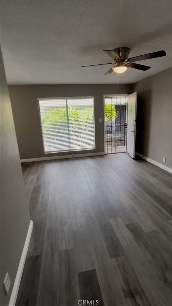 Building Photo - 1032 Normandie Ave