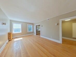 Building Photo - 5618 S Grand Blvd