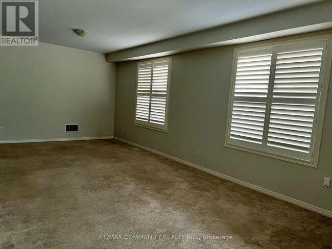 Building Photo - 2538 Stallion Dr