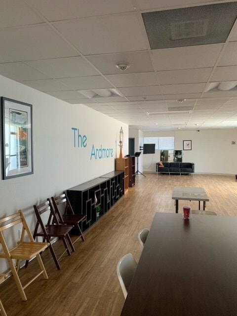 Foto del edificio - 959 S Ardmore Ave