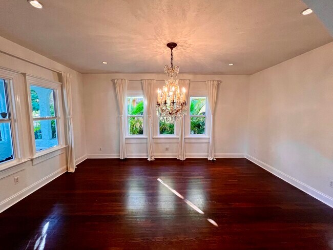 Building Photo - 312 Fordham Dr