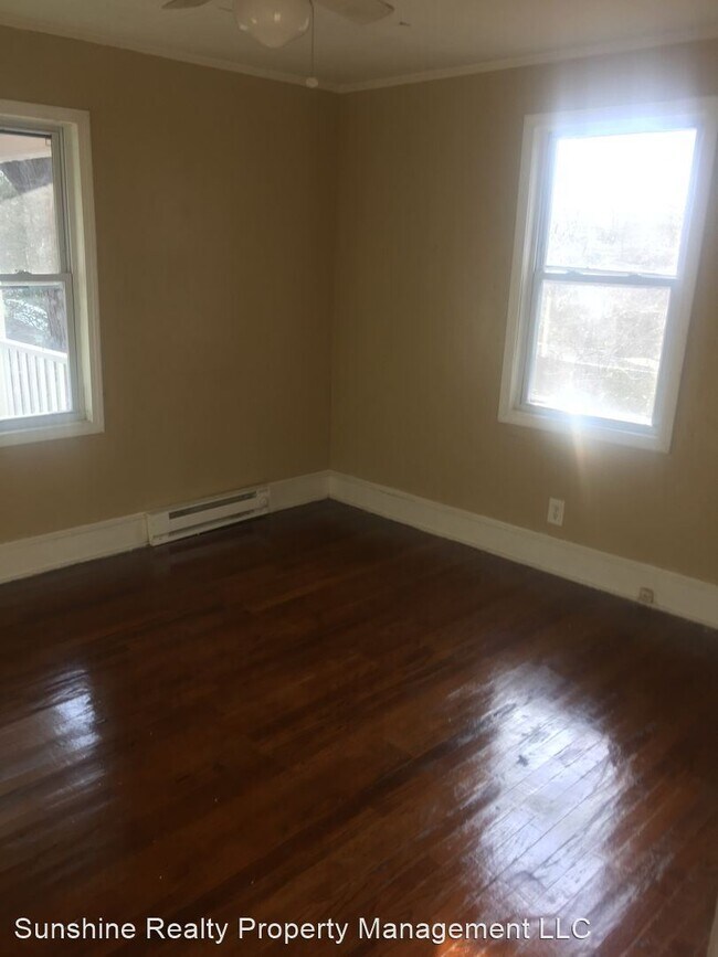 Foto del edificio - 2 br, 1 bath House - 16 Circle Dr