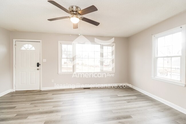 Building Photo - 529 Oakland Ave