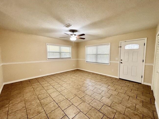 Photo - 1120 NE 24th Terrace House