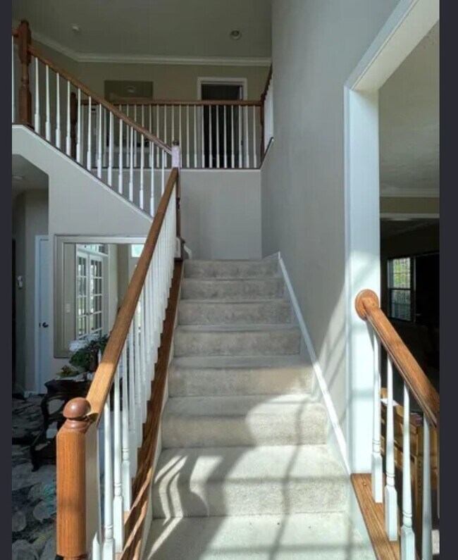 Building Photo - 2576 Covington Pl