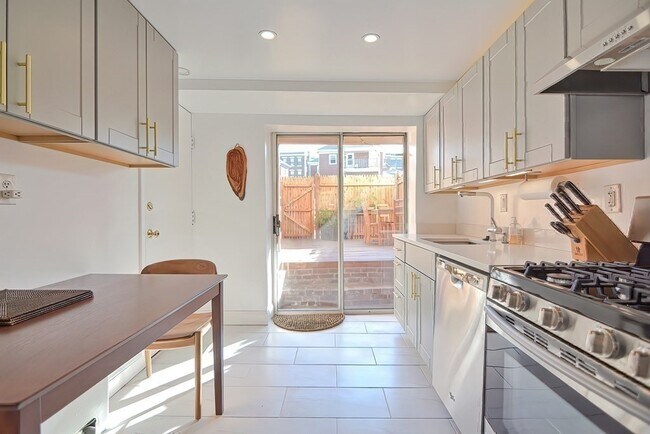 Foto del edificio - 1722 Commonwealth Ave